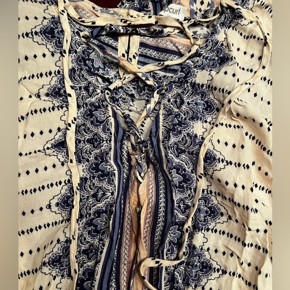 Rip curl romper/swim cover-up- NEW WITH TAGS, size M - Picture 4 of 4